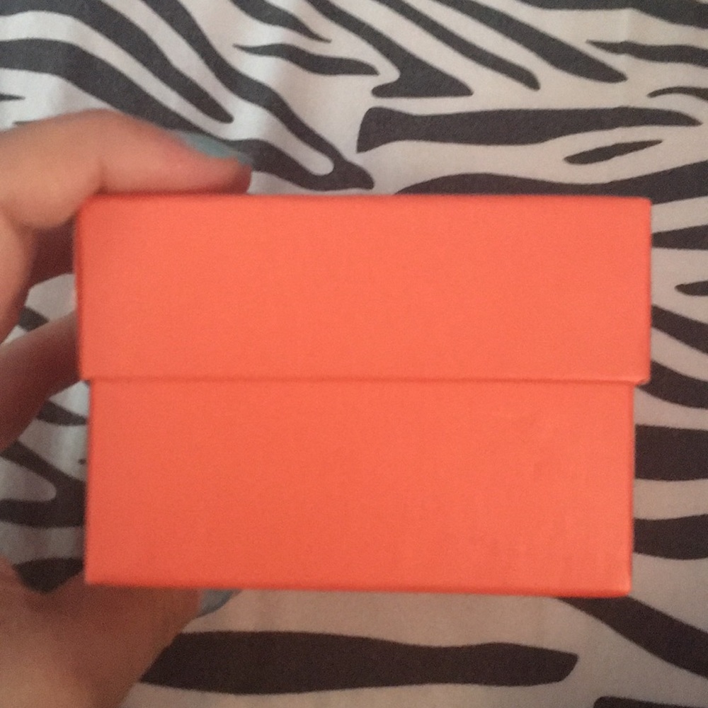 Watch - Picture 3 of 3